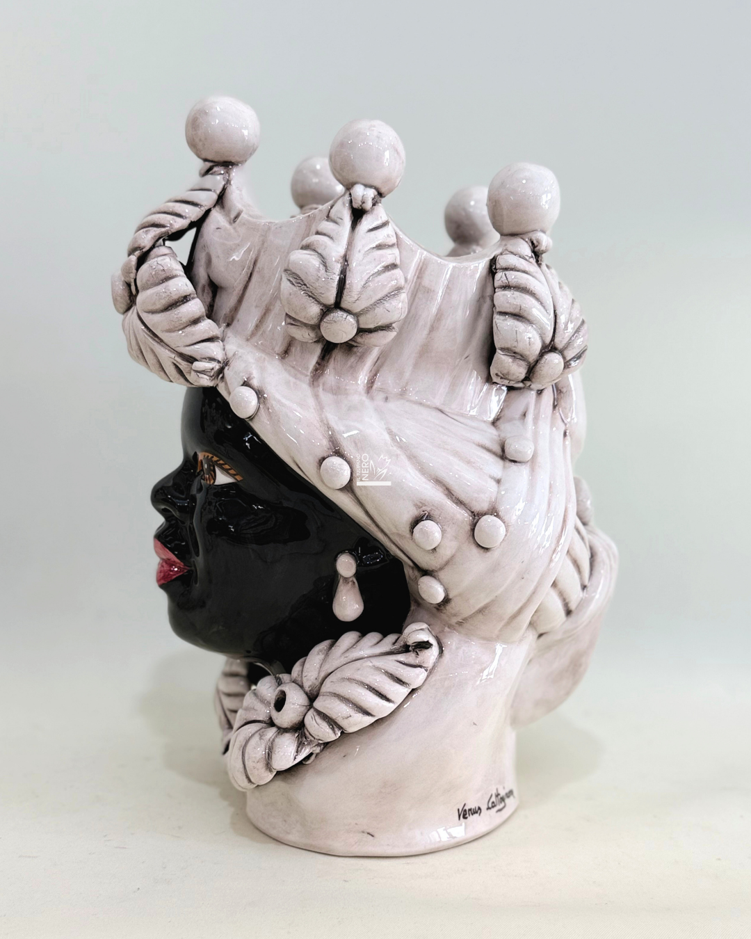 Testa di Moro Demetra Medio | VERUS Ceramiche