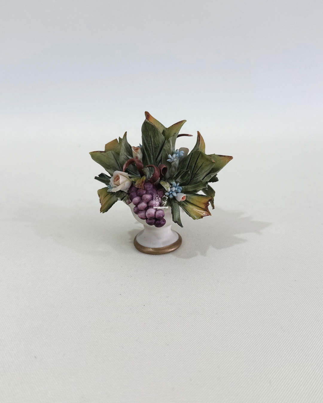 Vasetto con Uva e Fiori | Capodimonte