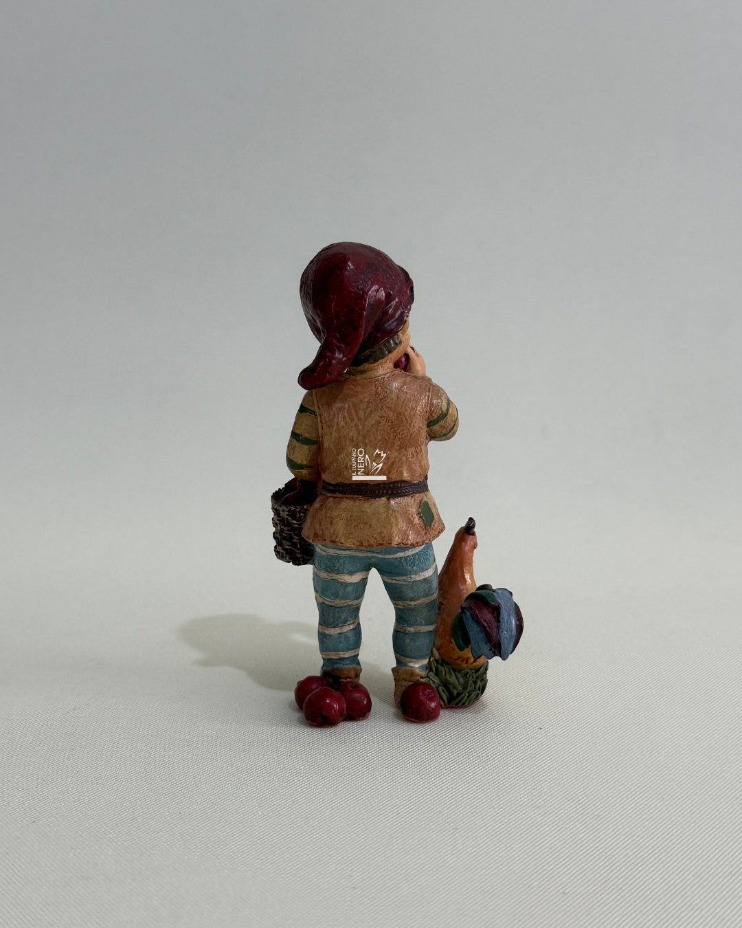 Bimbo con Gallo