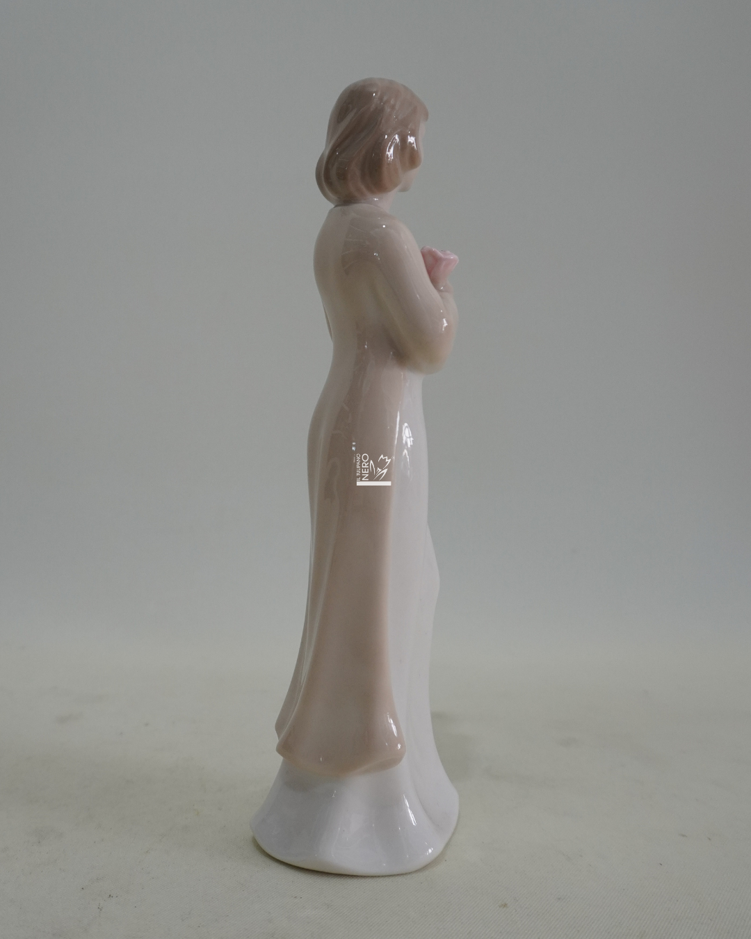 Ragazza con Rosa Rossa Porcellana | Royal Class-HERVIT