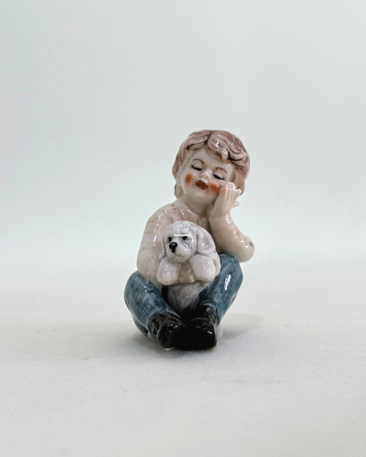 Bambino Seduto con Cane | PABEN