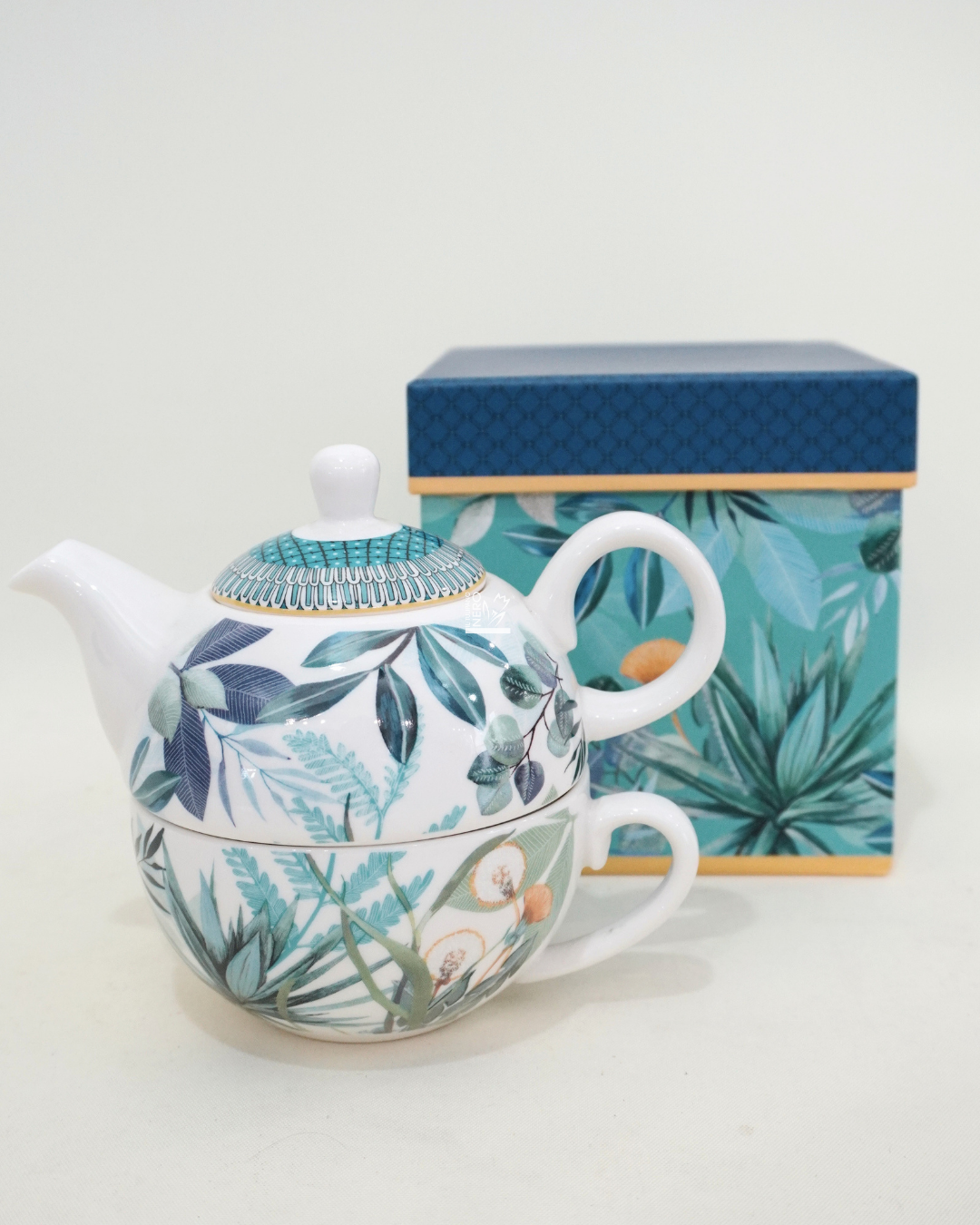 Teiera e Tazza in Porcellana con Decoro Floreale | HENRIETTE