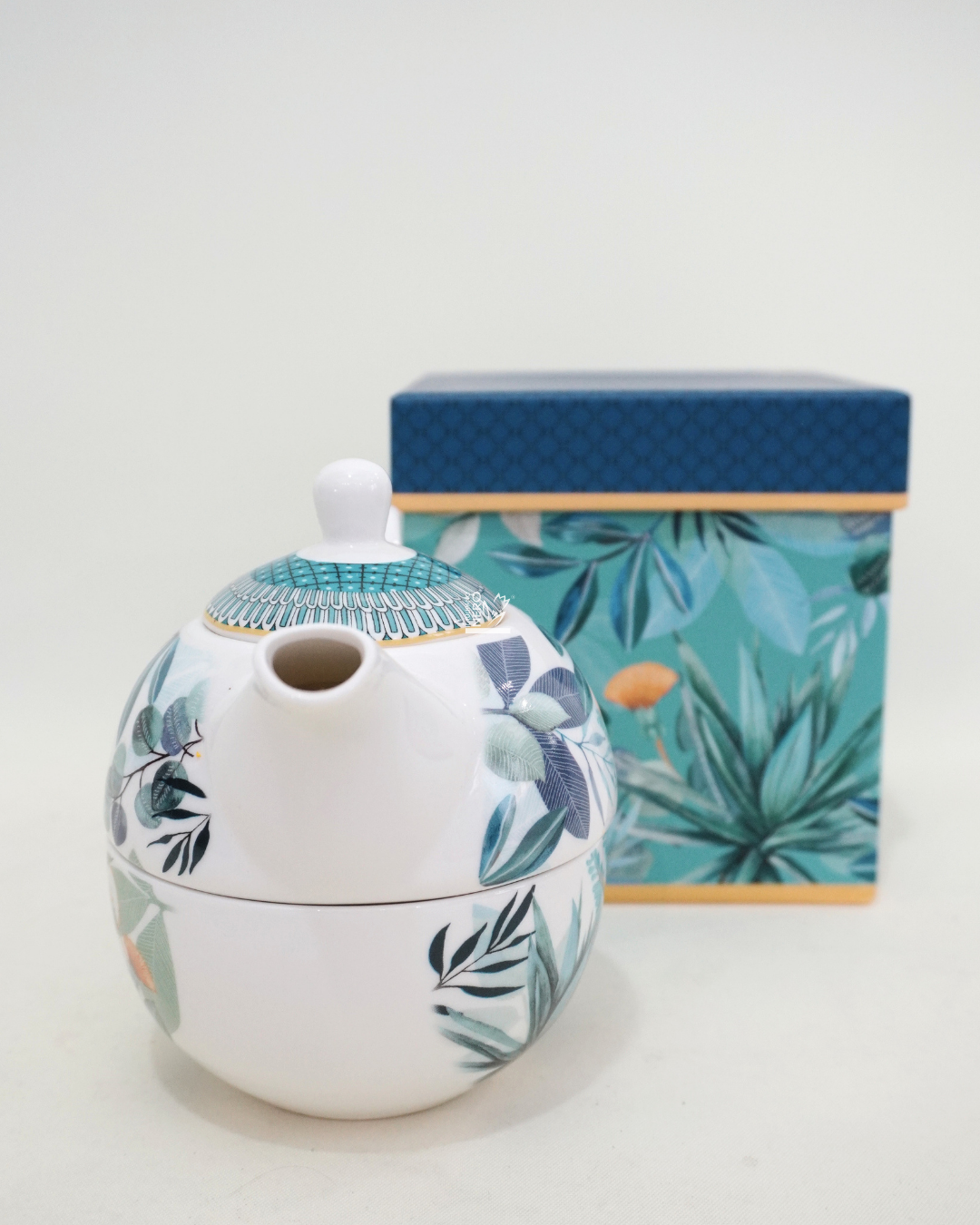Teiera e Tazza in Porcellana con Decoro Floreale | HENRIETTE