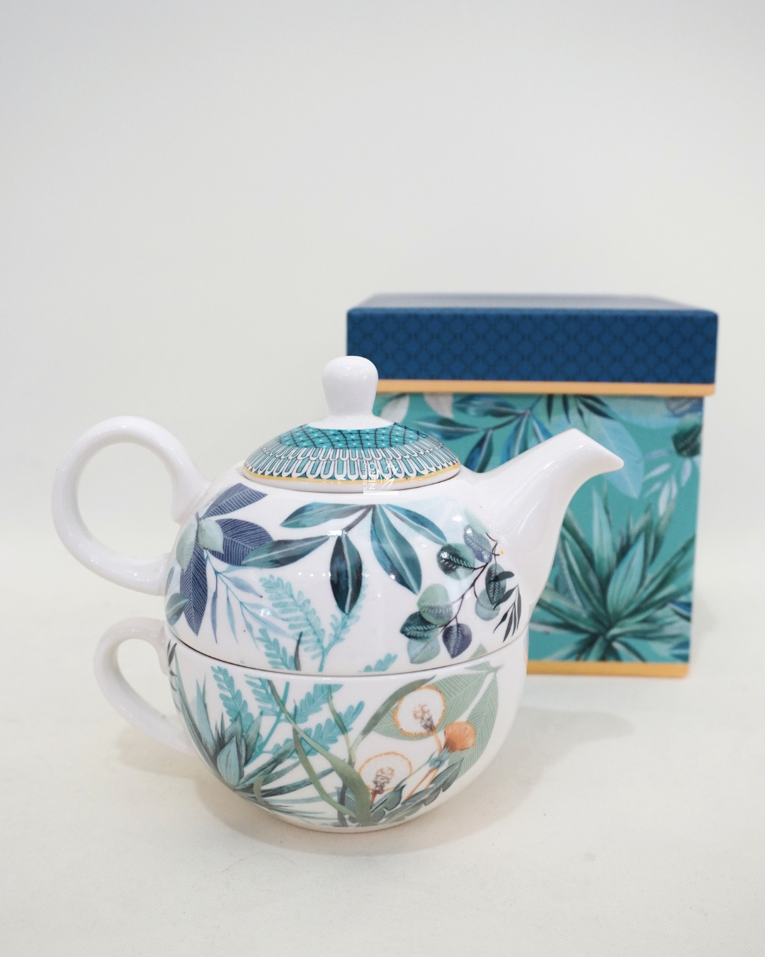 Teiera e Tazza in Porcellana con Decoro Floreale | HENRIETTE