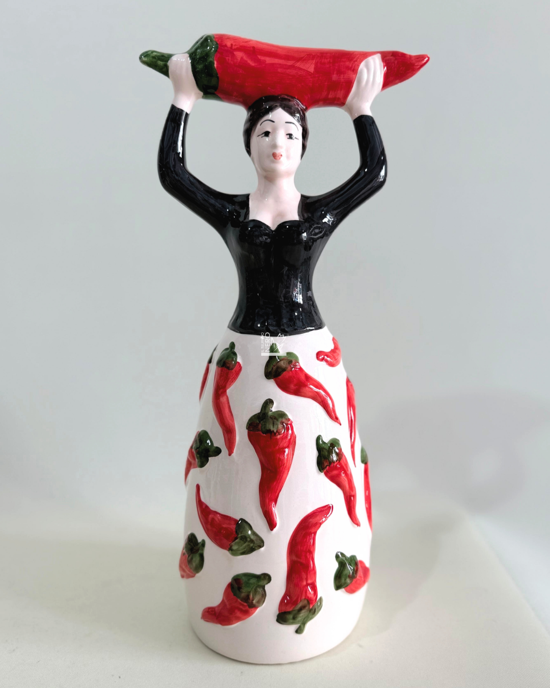 Donna con Peperoncini Grande | Ceramiche Artistiche Calabresi