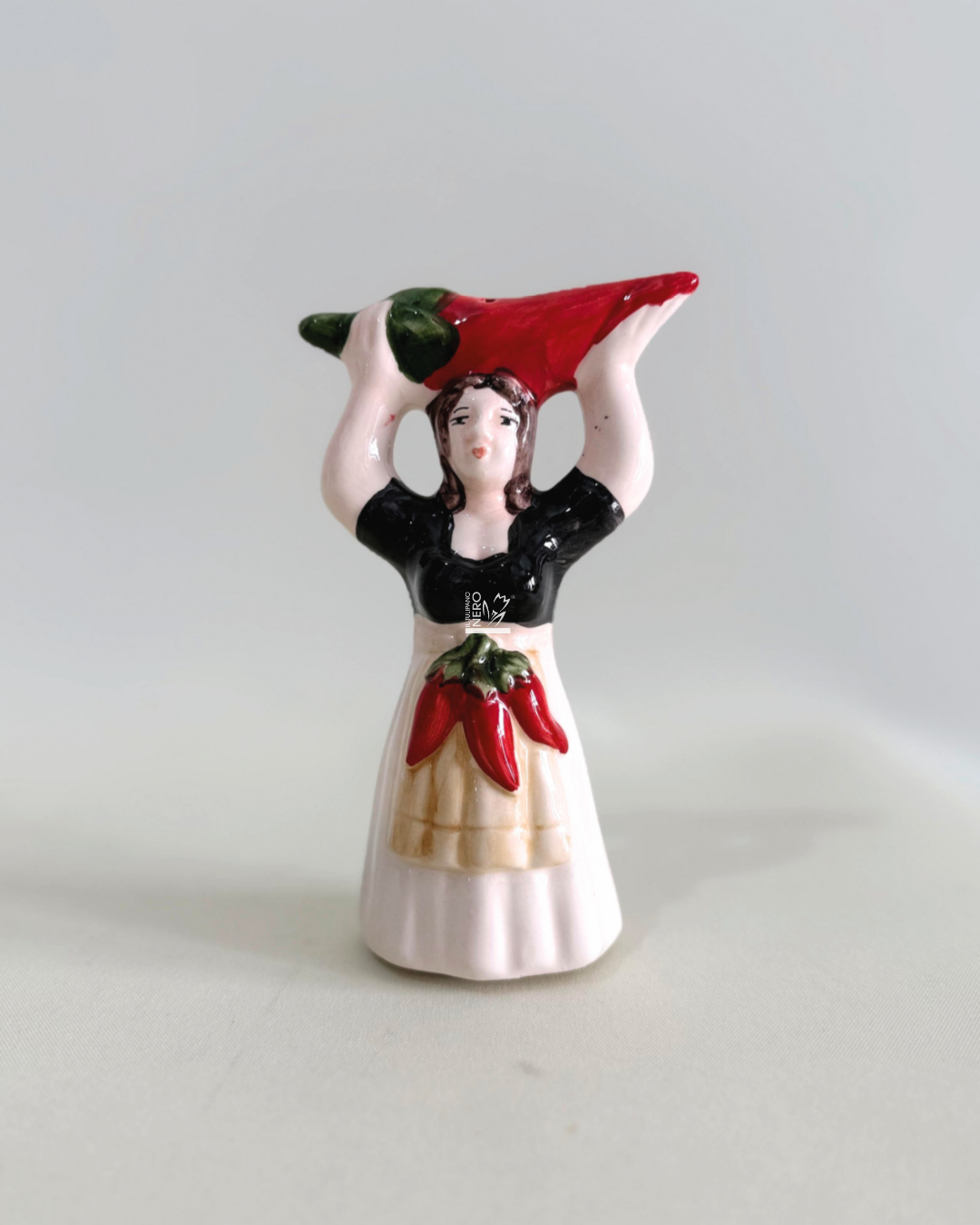 Donna con Peperoncini Media | Ceramiche Artistiche Calabresi