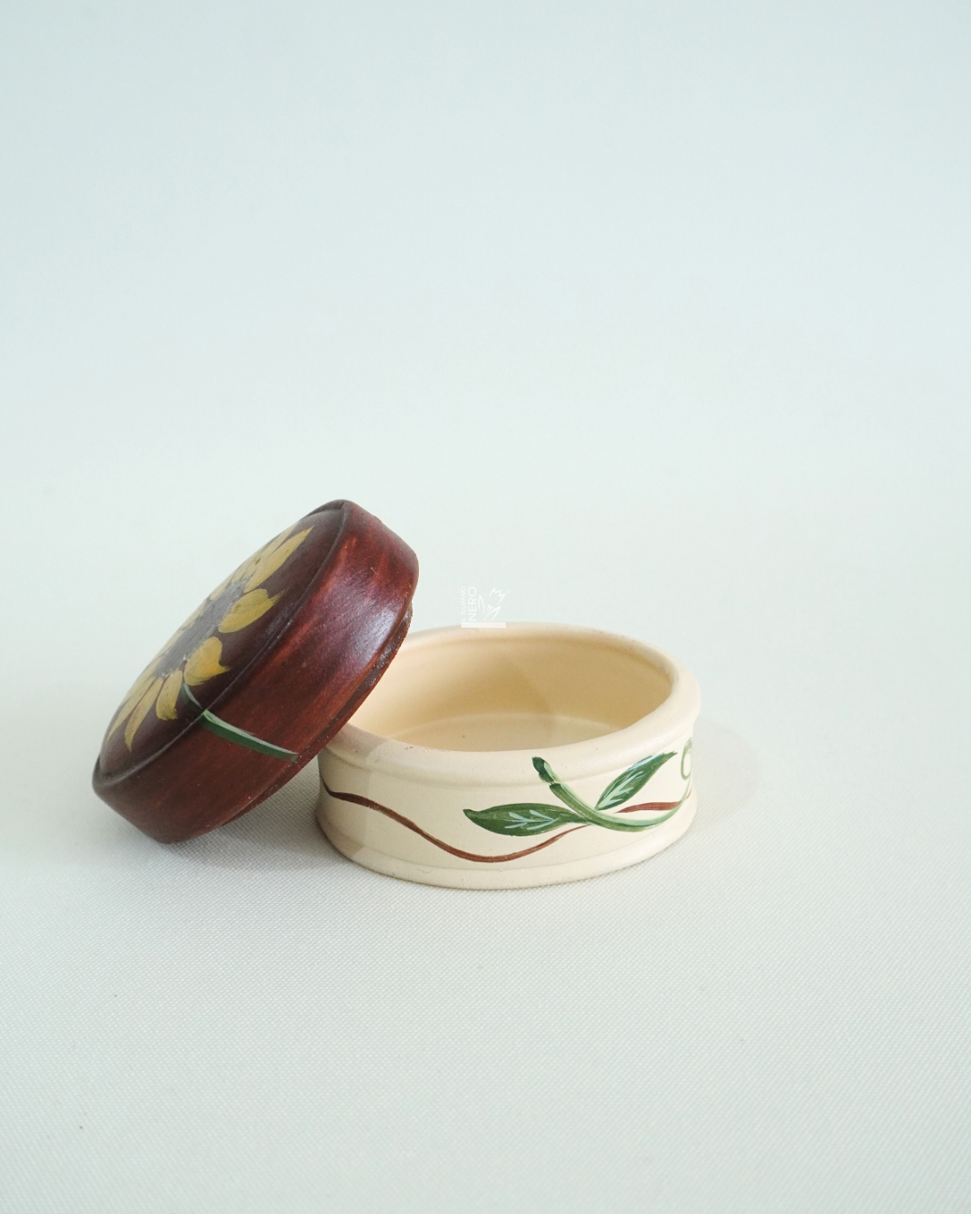 Scatolina Ovale Marrone con Girasole | Capodimonte