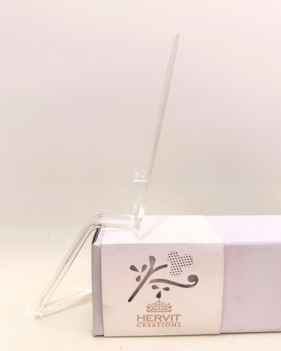 Palettina in Plexiglass | HERVIT Creations