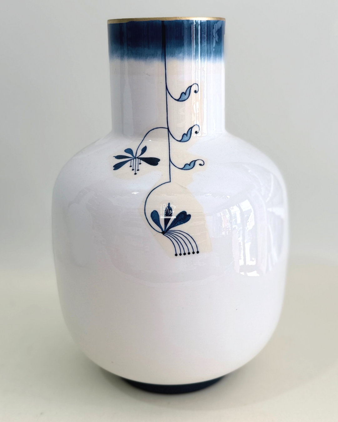 Vaso in Metallo con  Uccellino Blu